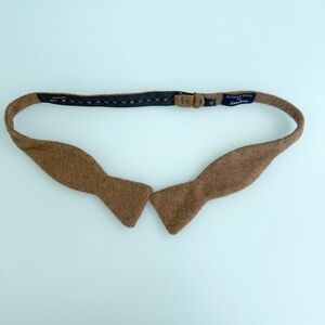 Neiman Marcus Wool Brown Bow tie, adjustable sizing